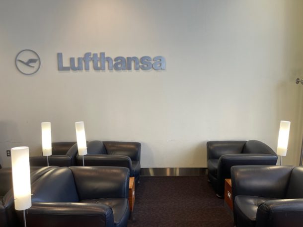 Review: Lufthansa Lounge Washington Dulles (IAD) - Live And Let's Fly