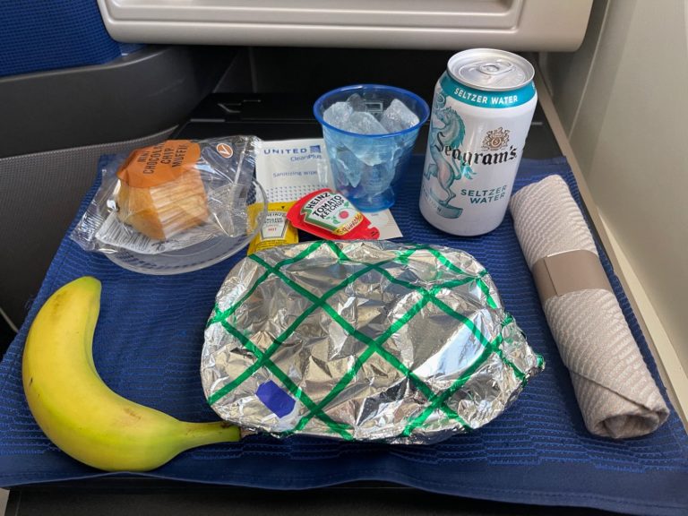 What Kind Of Food Does United Airlines Serve In Polaris Business Class