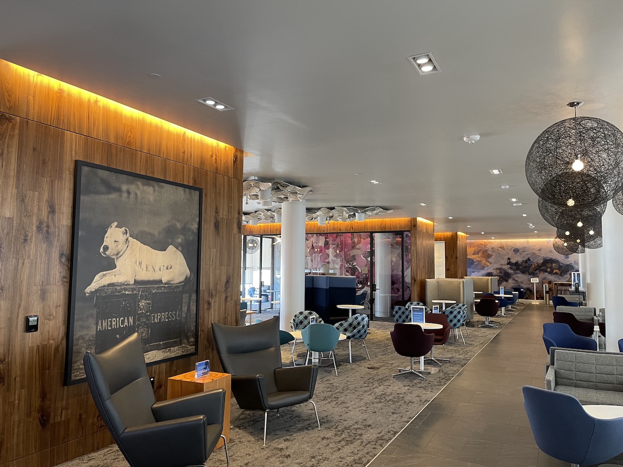 centurion lounge phl phone number