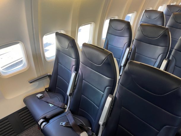 Review: Avelo Airlines 737-800 Burbank - Santa Rosa - Burbank - Live 