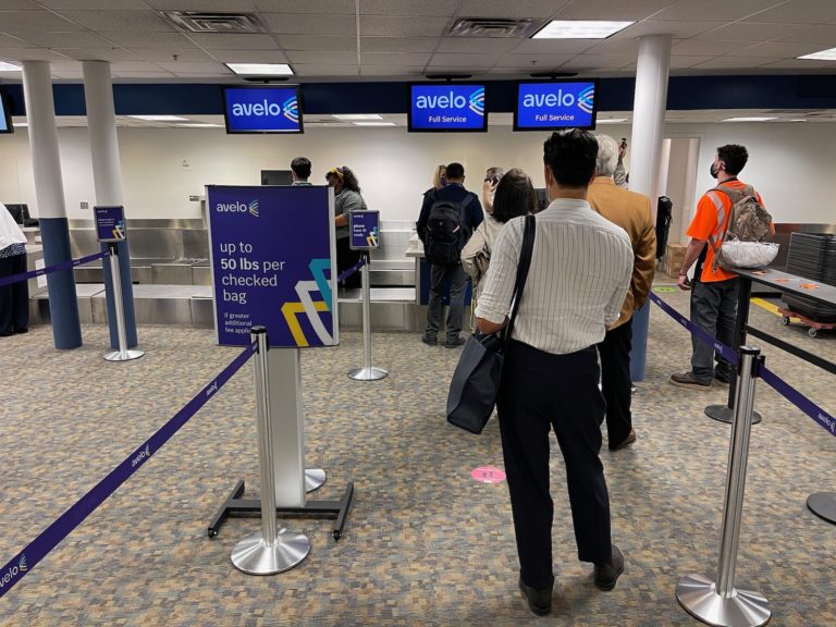 Review Avelo Airlines 737800 Burbank Santa Rosa Burbank Live