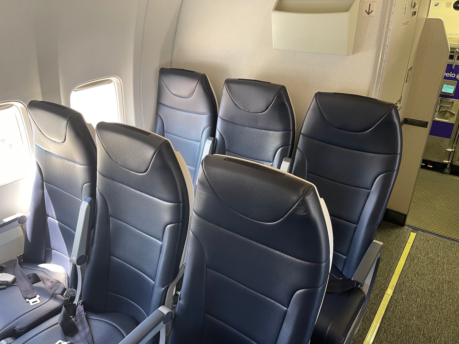 Avelo Airlines 737-800 Review