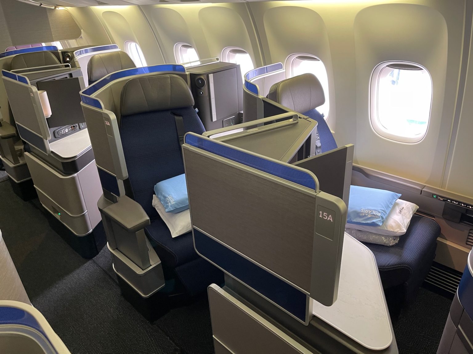 Review: United Airlines 767-300ER Business Class - Live and Let's Fly