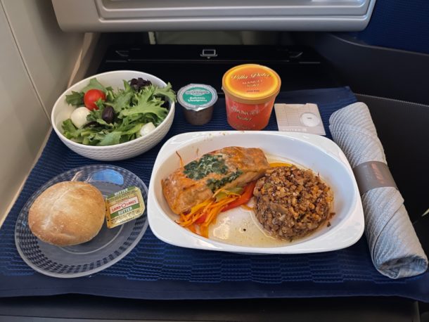 What Kind Of Food Does United Airlines Serve In Polaris Business Class ...