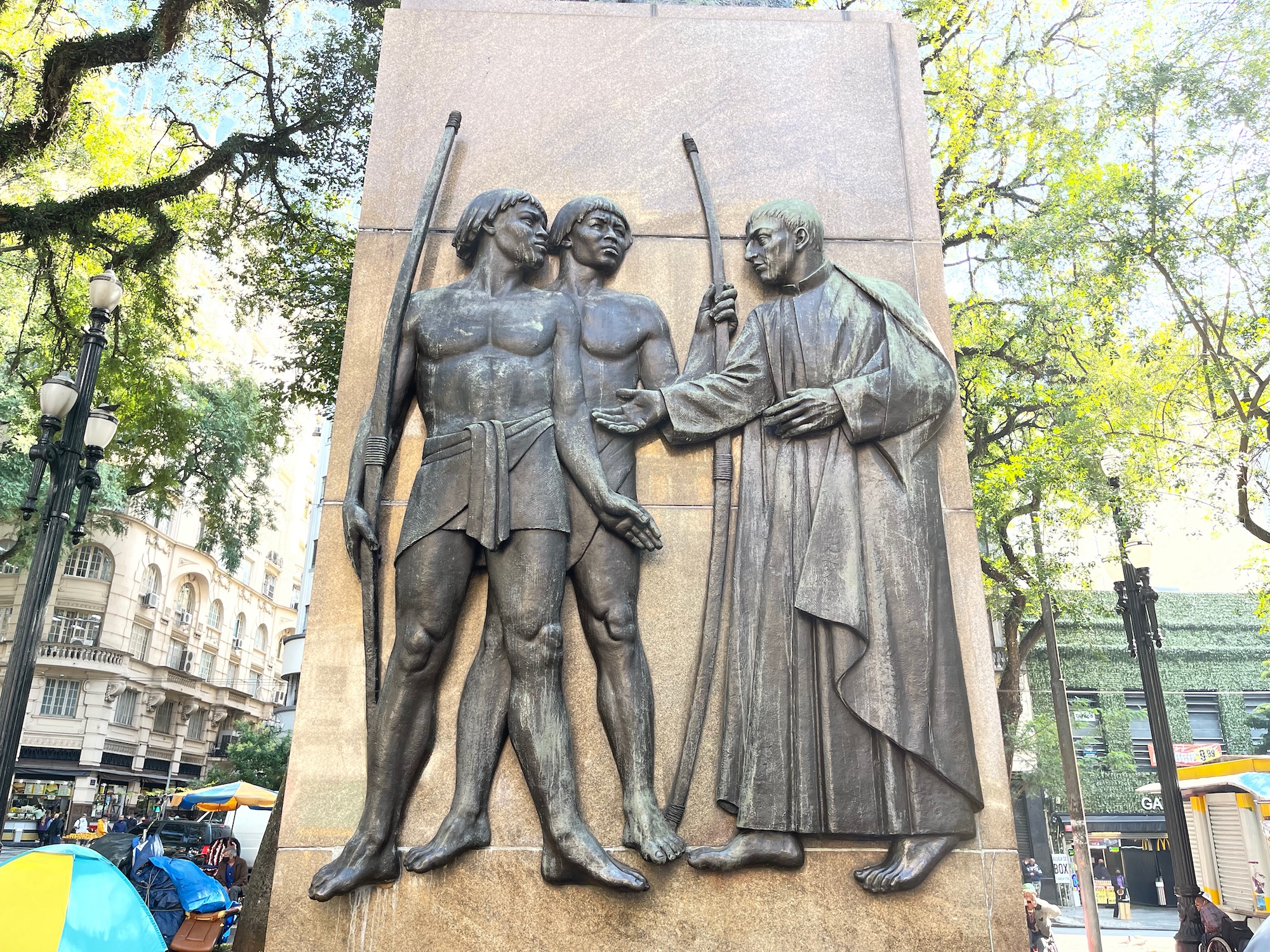 a statue of a group of men