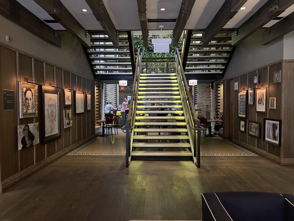 Lobby staircase Thompson Chicago