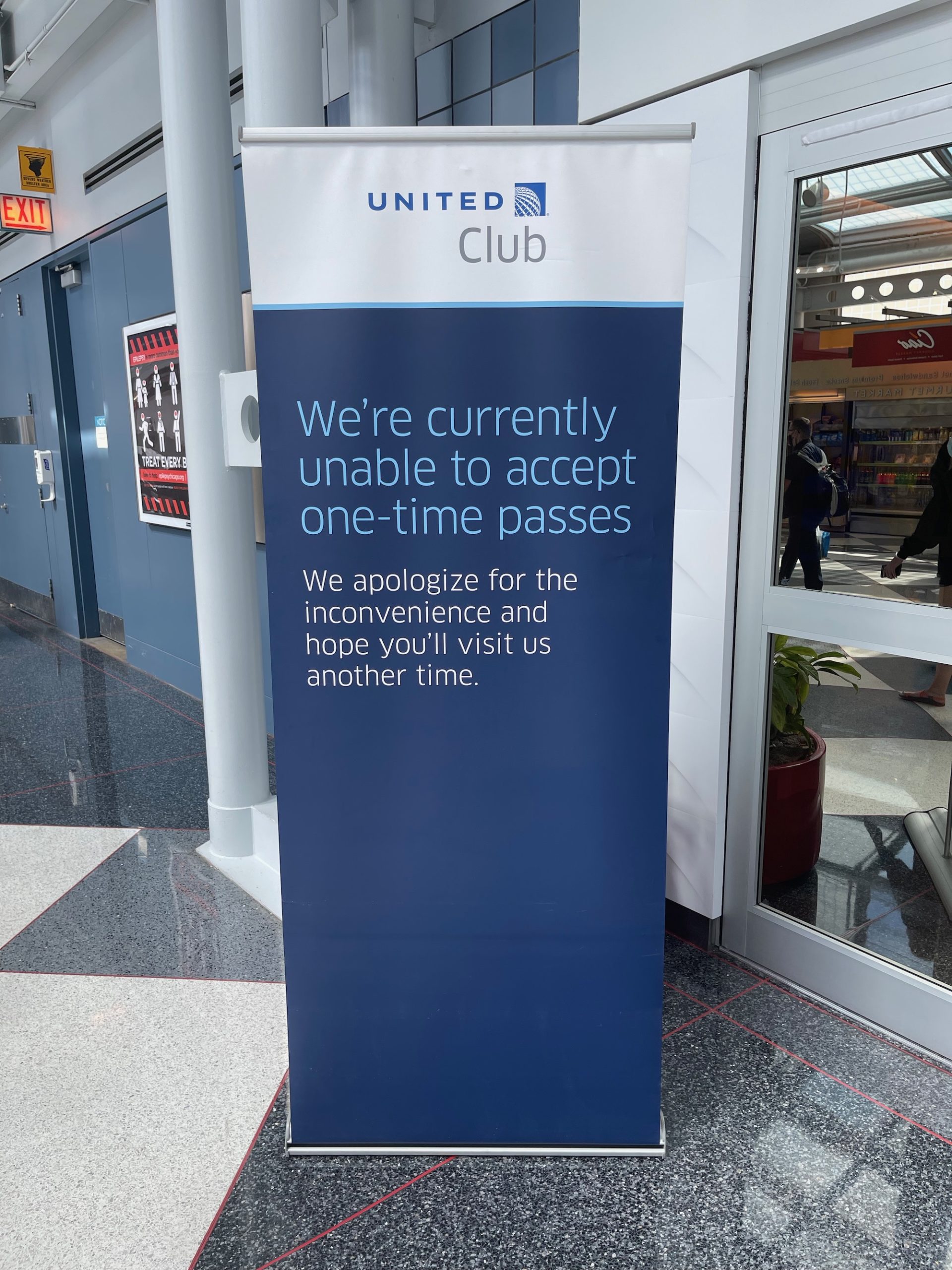 Review: United Club Chicago O'Hare (ORD – C16) - Live and Let's Fly
