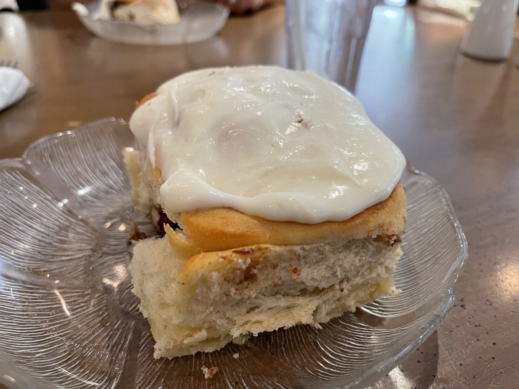 Wheatfields cinnamon roll