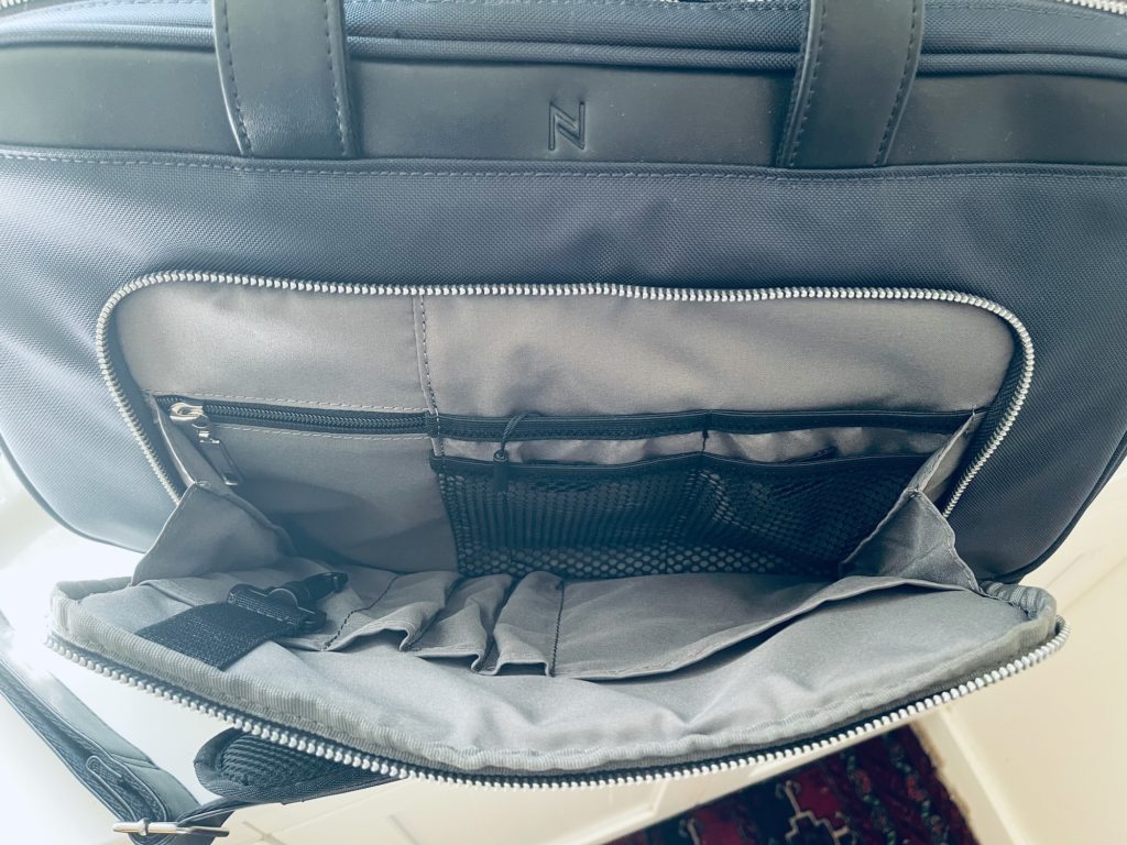 Nomad Lane Bento Bag: My All-In-One Travel Companion - Live and Let's Fly
