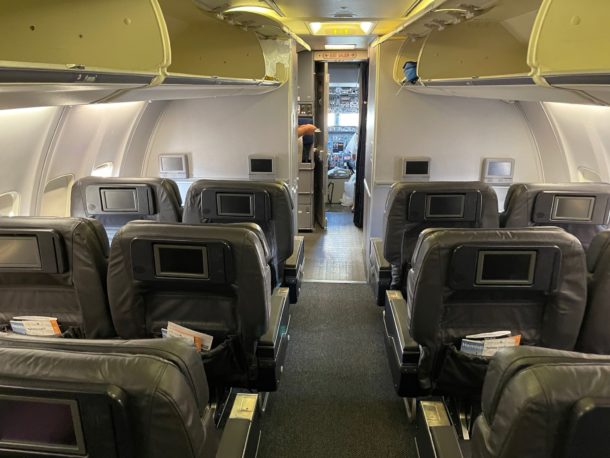 Review: United Airlines 737-800 Business Class To Guatemala City - Live ...