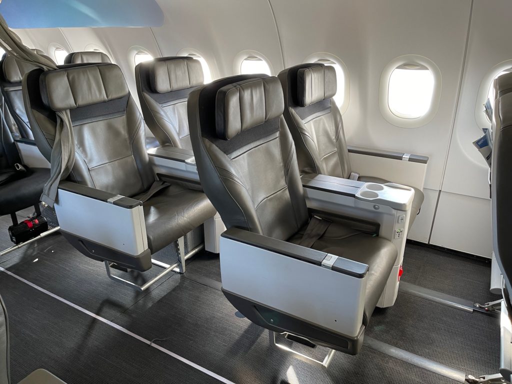 Review: Alaska Airlines A320 First Class - Live and Let's Fly