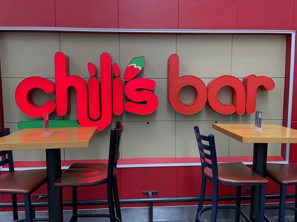 Chilis too O'Hare terminal 2 concourse B