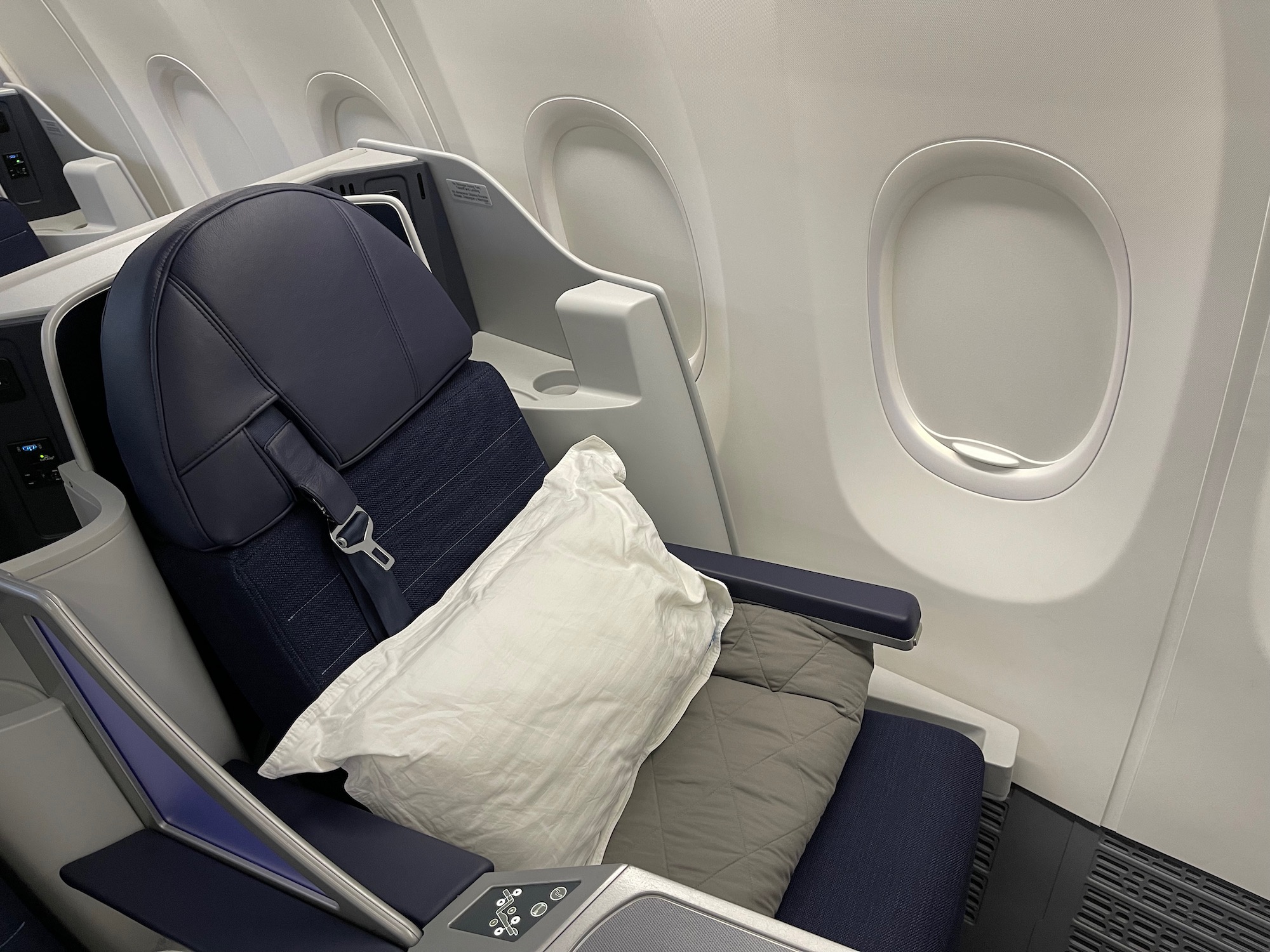 Copa Airlines Goes With Flat Beds For 737 MAX, But There's More 