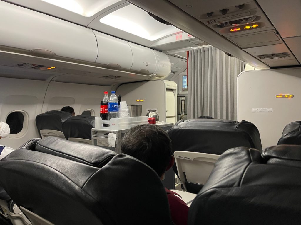 Review: Avianca A320 Business Class - Live And Let's Fly