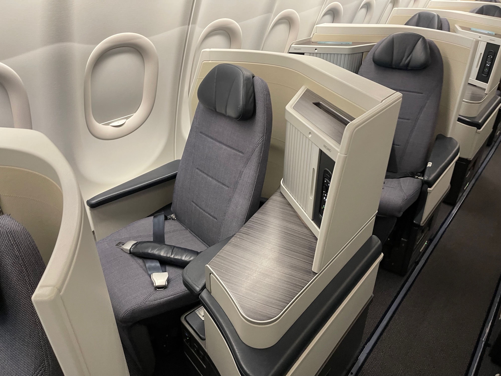 Review: Azul Airlines A330-900neo Business Class - Live and Let's Fly