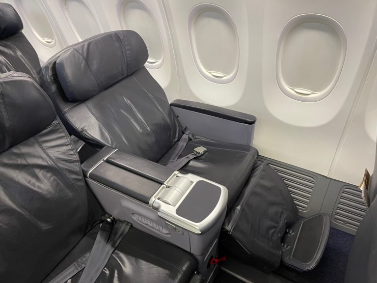 Review: Copa Airlines 737-800 Business Class - Live and Let's Fly