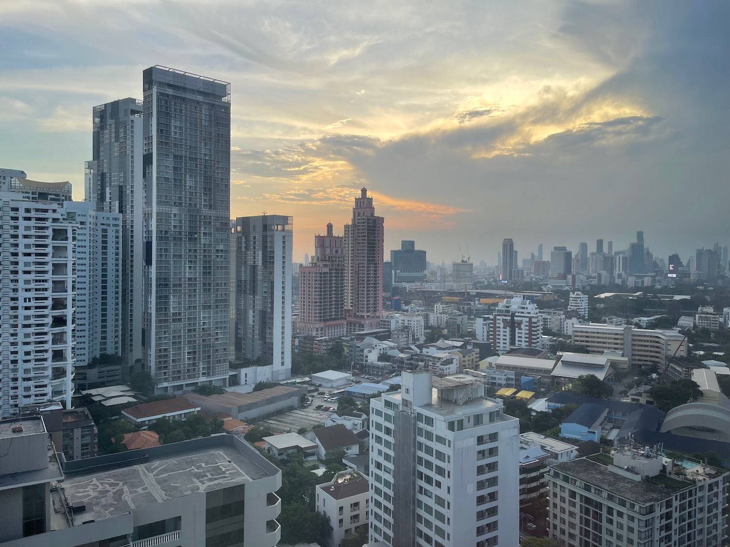 a city with many tall buildings