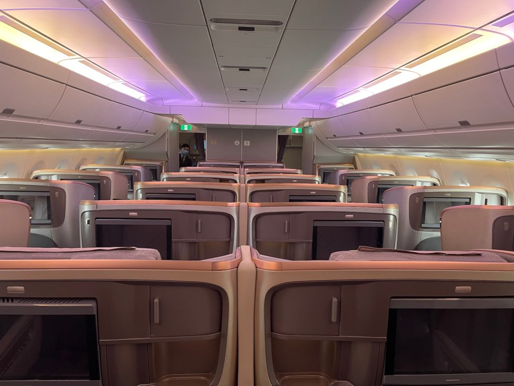 Review: Singapore Airlines A350-900 Business Class - Live And Let's Fly