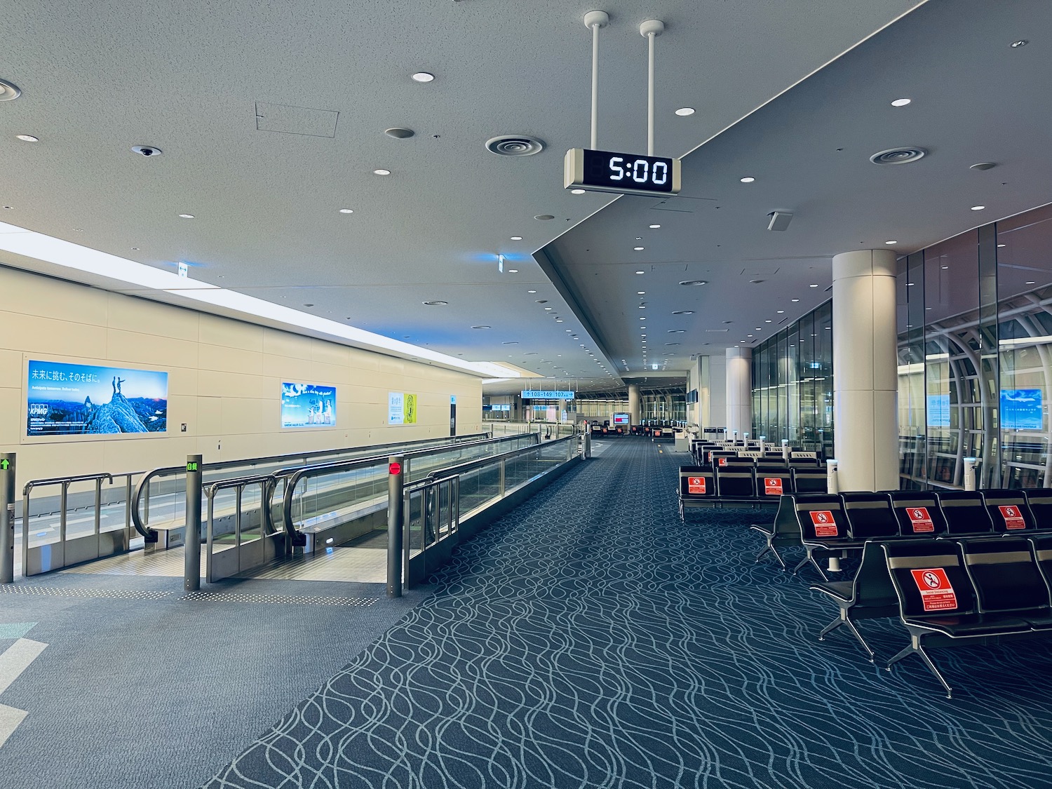 an empty airport terminal