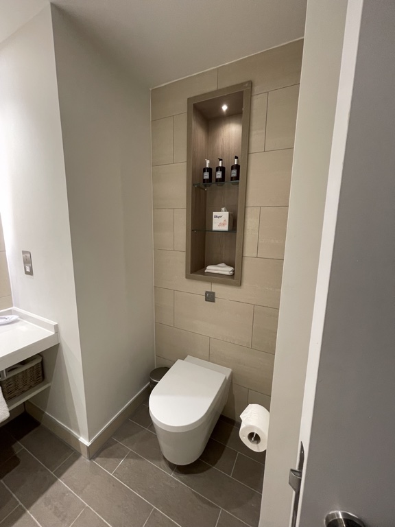 Hyatt House Manchester suite toilet