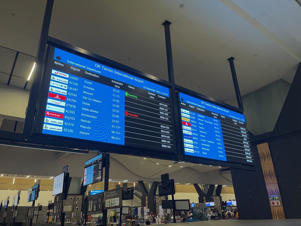 My 16Hour Flight From Johannesburg To Newark (United Airlines 787