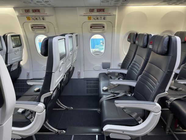 Review: Air Canada 737 MAX 8 Economy Class - Live and Let's Fly