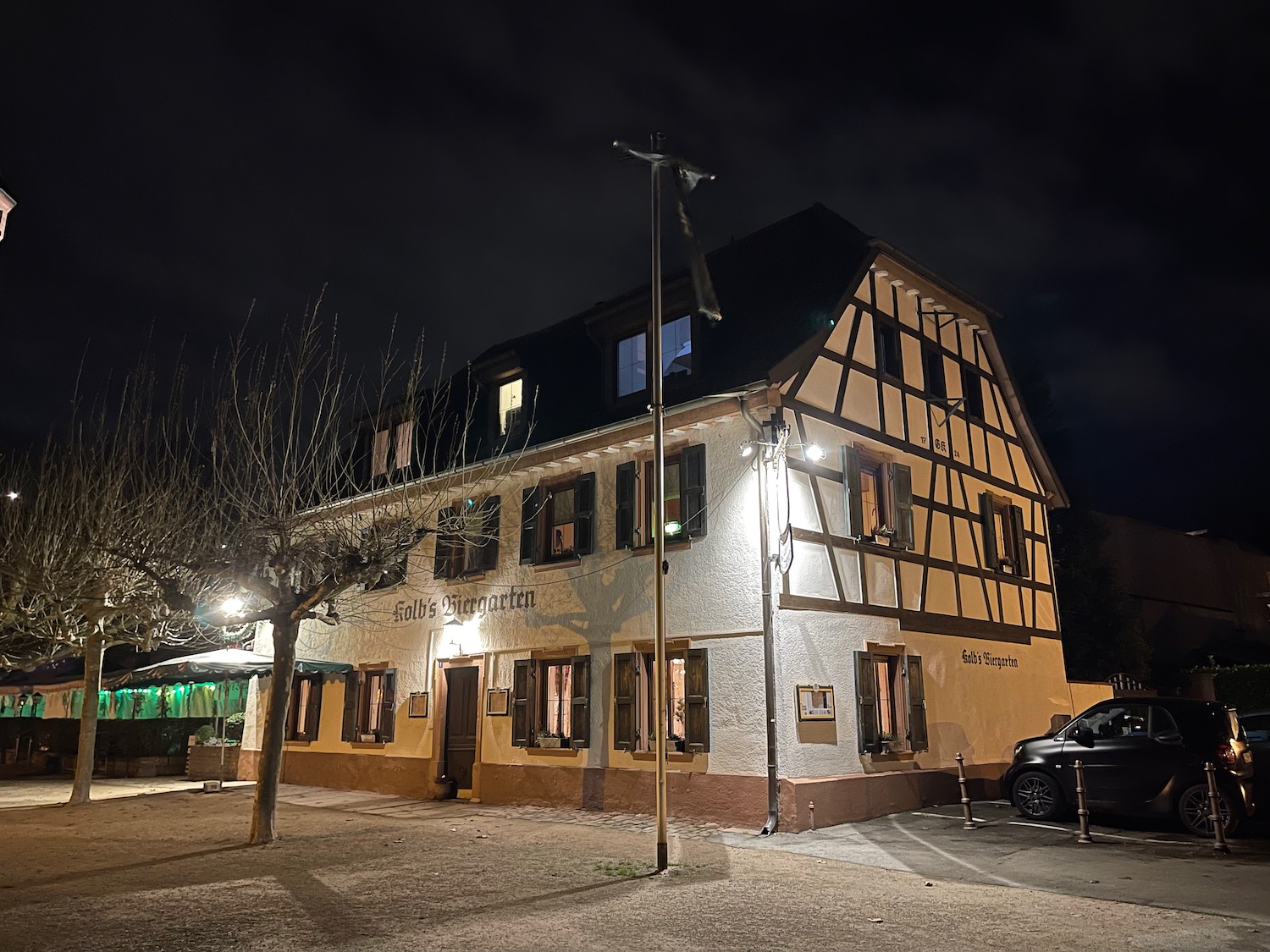 A Quaint Beer Garden In Historic Worms, Germany - Live and Lets Fly