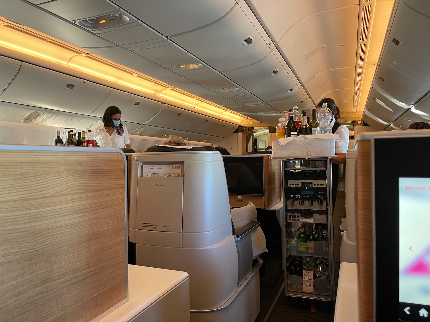 Today: Swiss gets their first Boeing 777 with new interior, new firstClass  - impressions of the welcome event in Zurich today