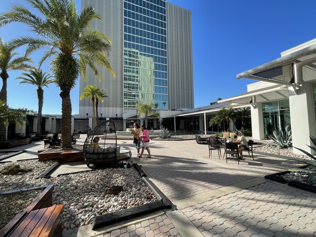 doubletree orlando at the entrance of universal studios courtyard with tower