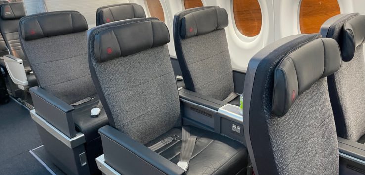 Air Canada COO business class seat