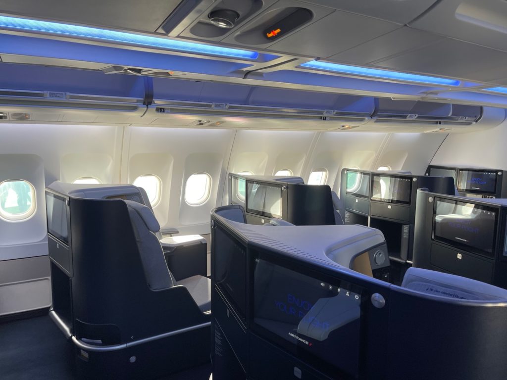 Review: Air France A330-200 Business Class - Live and Let's Fly