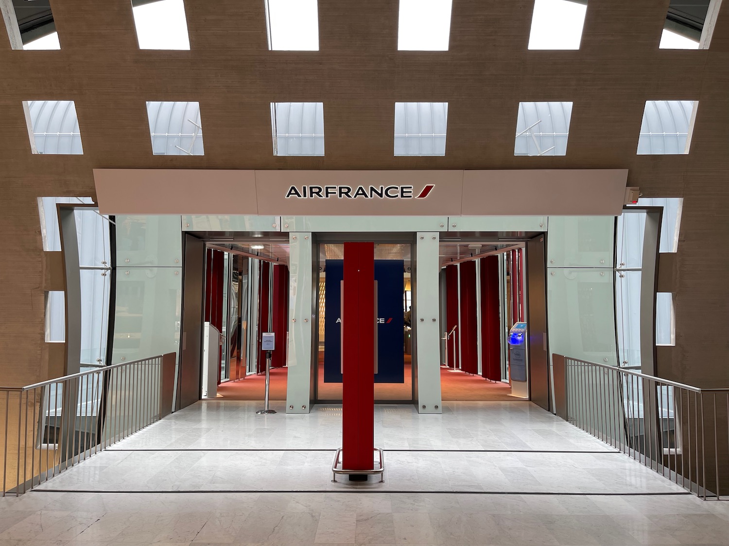 The architecture of Terminal 2 at Paris Charles de Gaulle Airport