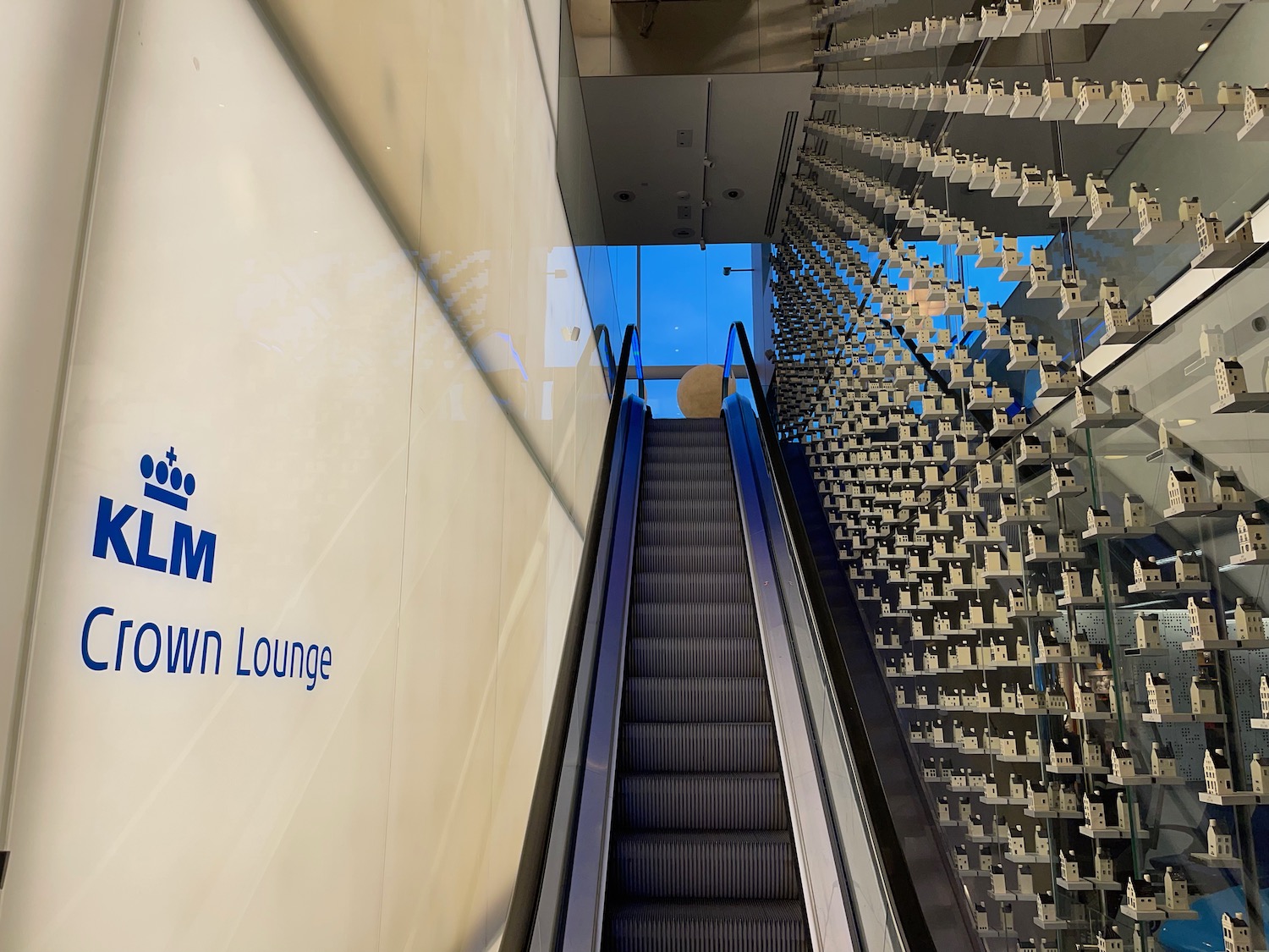 an escalator in a building