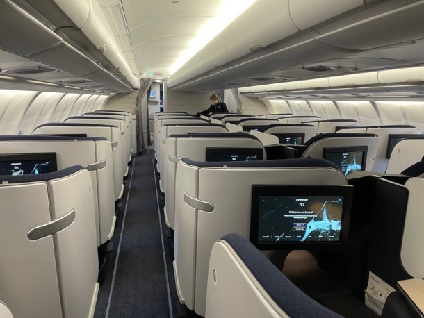 First Impressions: Finnair's New Business Class Seat That Doesn't ...