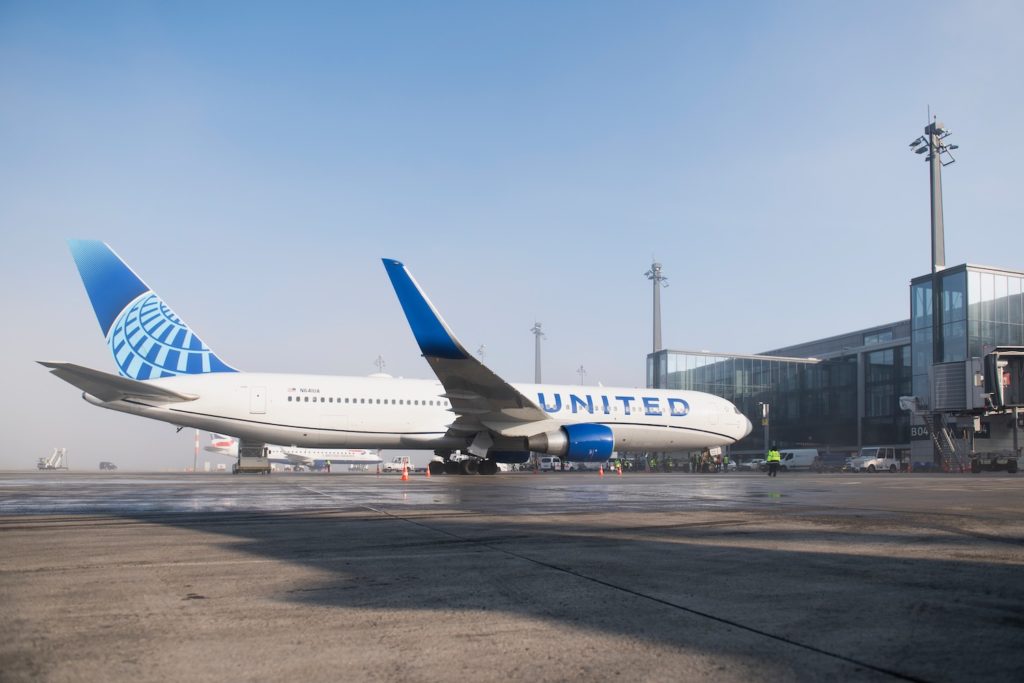 United Airlines Operates First-Ever U.S. Flight From Berlin Brandenburg ...