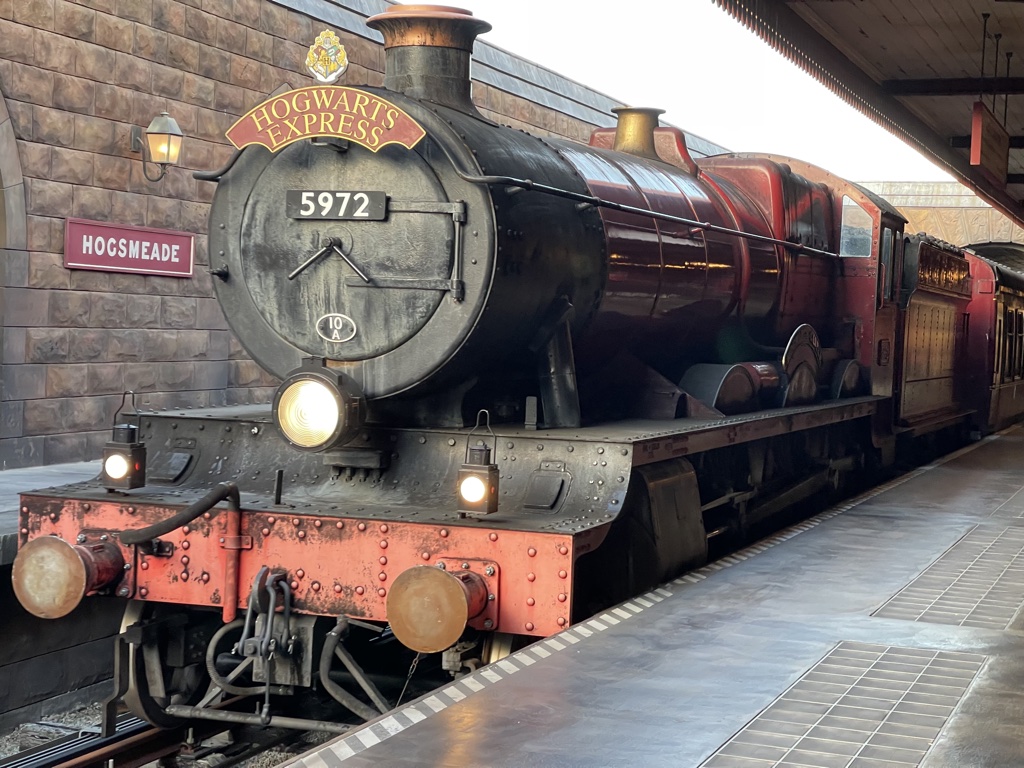 Universal Studios Orlando annual pass hogwarts express