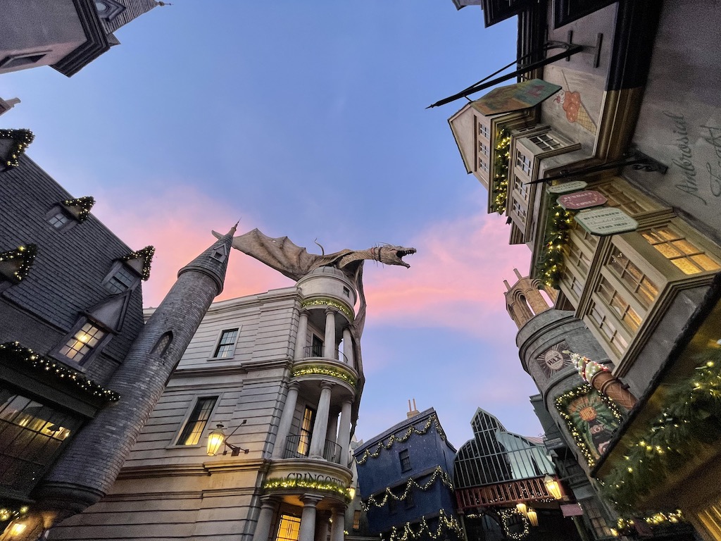 universal studios annual passholder diagon alley