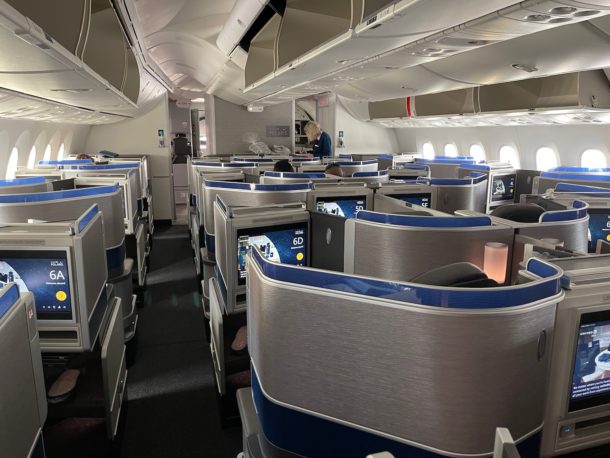 Review: United Airlines 787-9 Business Class Los Angeles To Tokyo ...