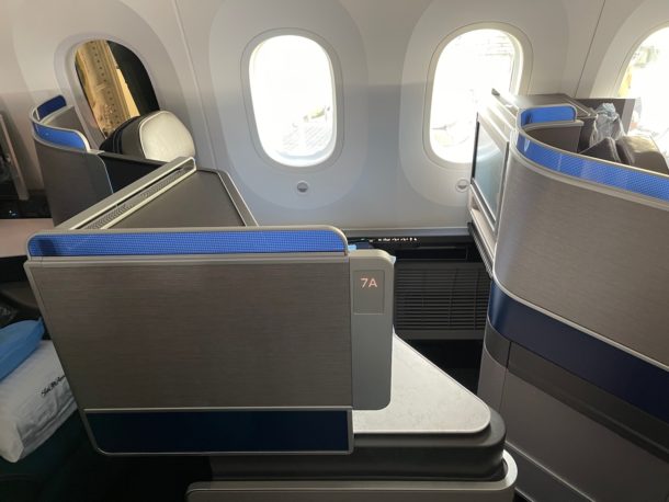 Review: United Airlines 787-9 Business Class Los Angeles To Tokyo ...