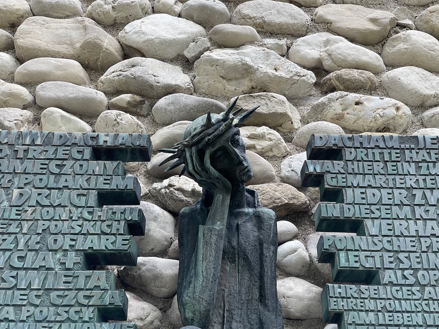 a statue of a man with a crown of thorns on his head