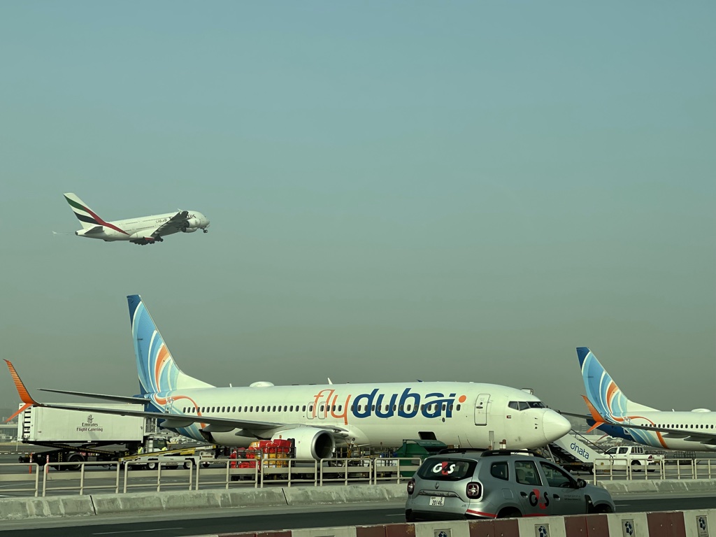 FlyDubai Dubai International Airport Terminal 2 plane watching