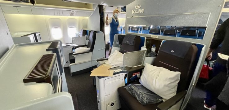 KLM 777-300 Business class mini cabin