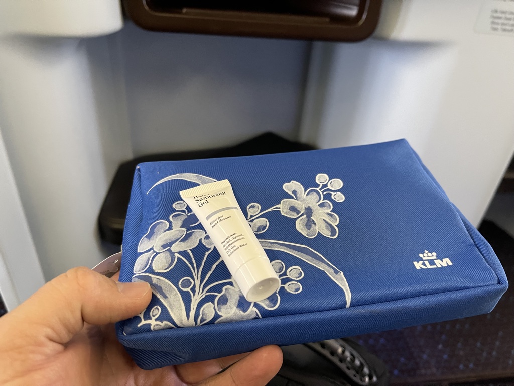 KLM Amenity kit