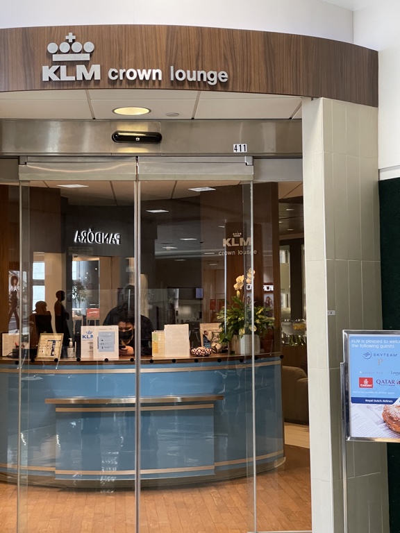 KLM Crown Lounge Houston entrance