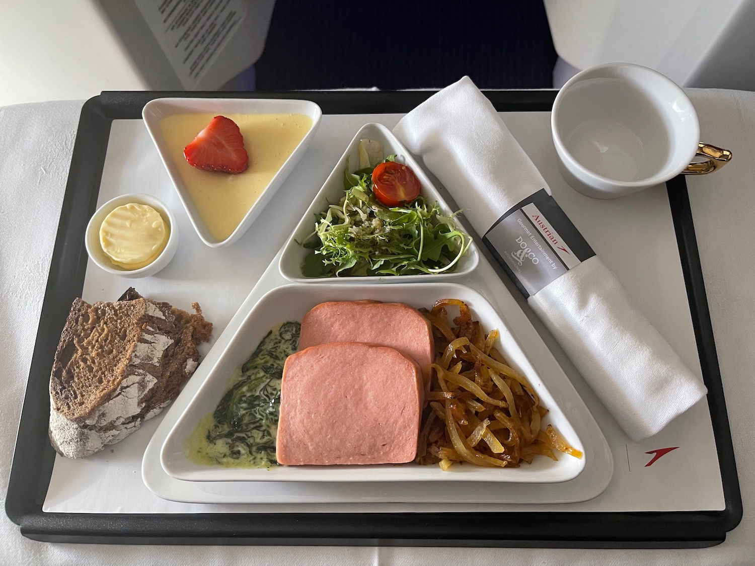 Review: Austrian Airlines 777-200ER Business Class &#8211; Live and Let&#039;s Fly Austrian Airlines 777 Business Class Review 111
