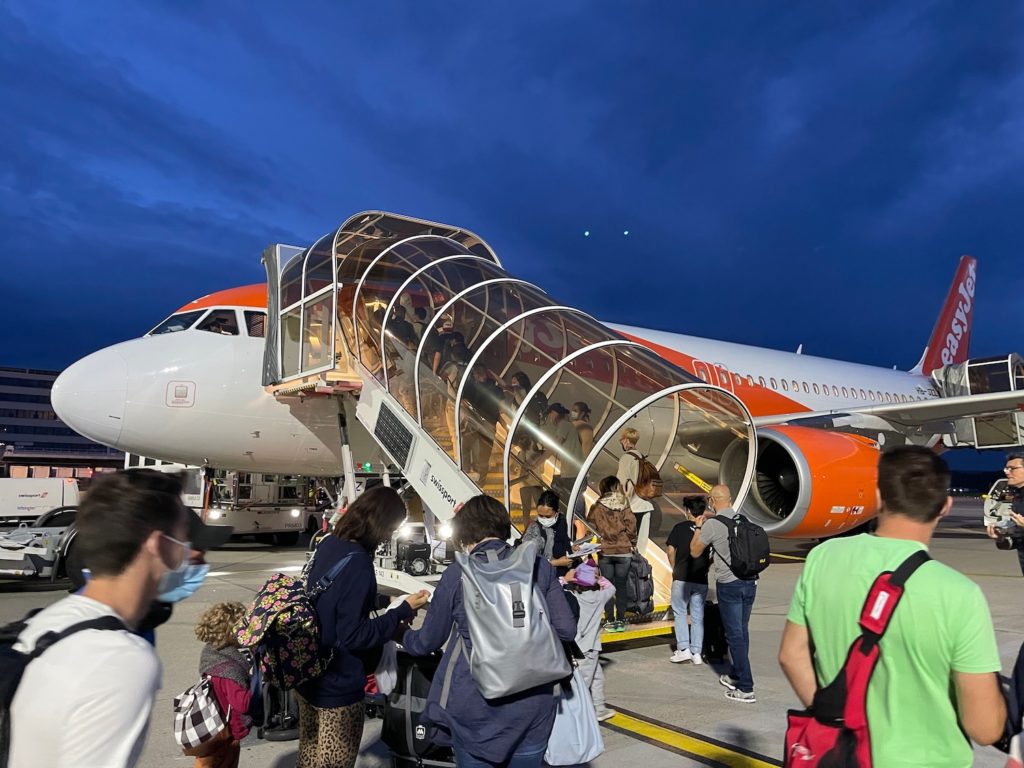 Review EasyJet A320 Basel To Las Palmas, Gran Canaria Live and Let's Fly