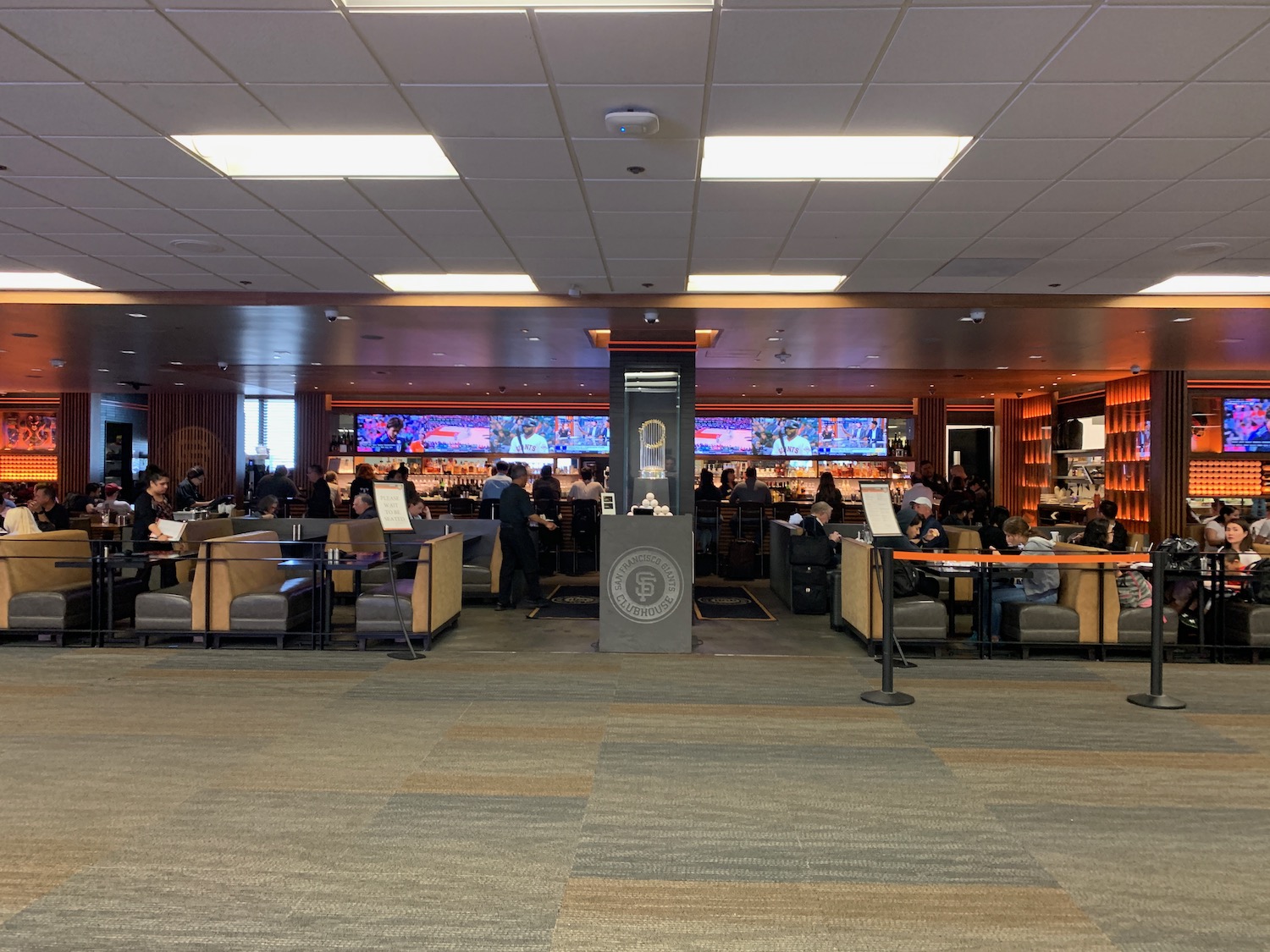 Review: San Francisco Giants Clubhouse SFO (Priority Pass