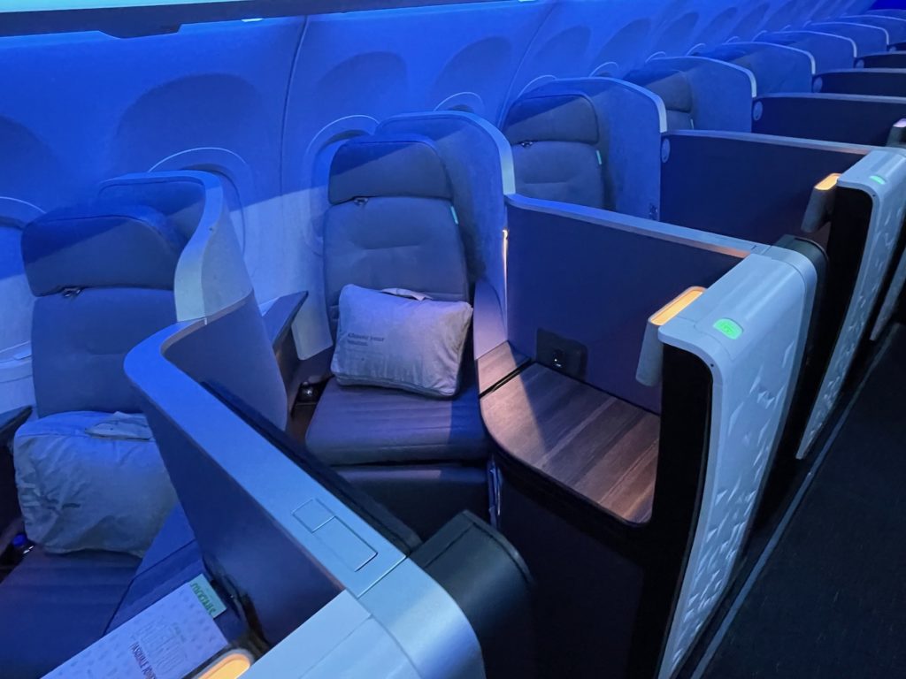 First Impressions: JetBlue A321neo Mint Business Class To London - Live ...