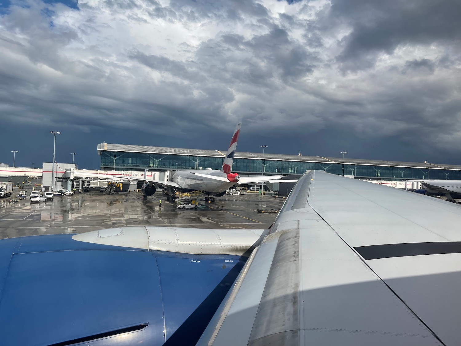 an airplane wing and wing of an airplane