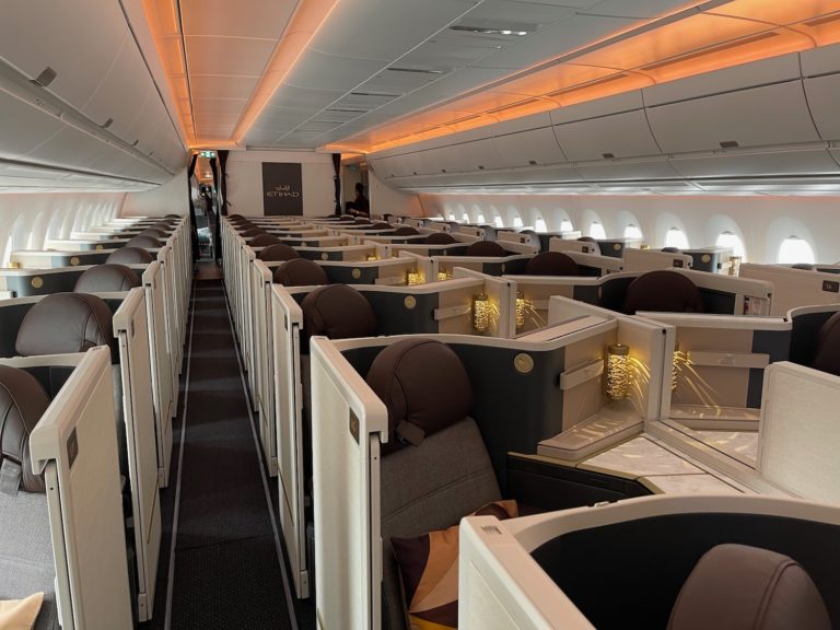 First Impressions: Etihad Airways A350-1000 Business Class (Simply ...